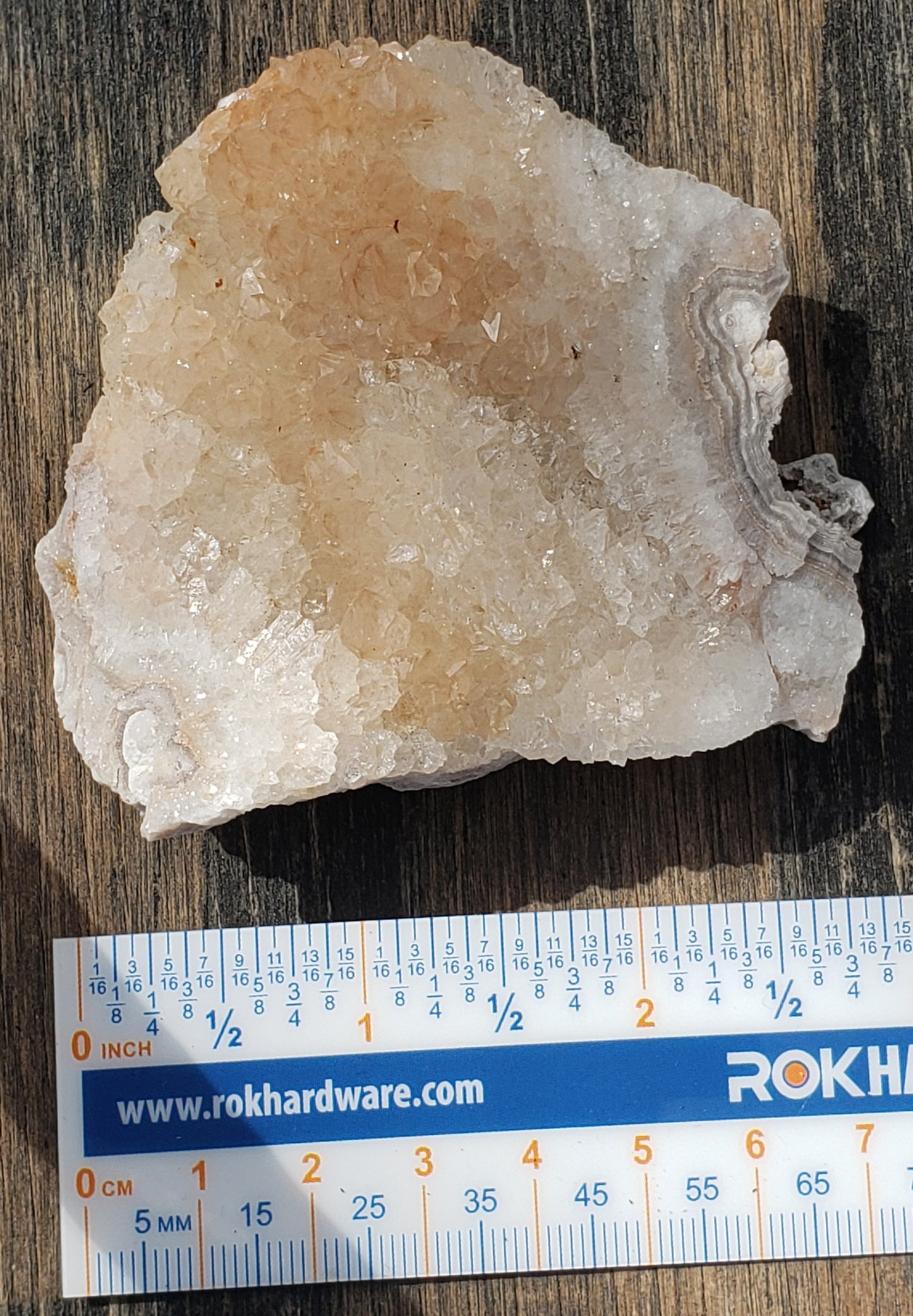 Quartz Crystal Druzy Druse on Lace Agate, Missouri, Pink Champagne Color DR45