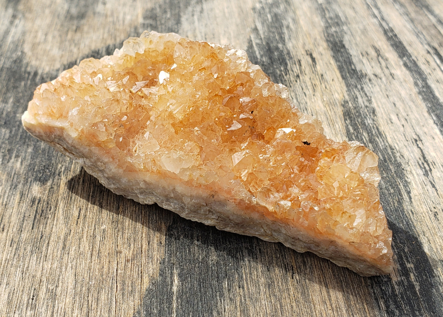 Quartz Crystal Druzy Druse on Lace Agate, Missouri, Orange Champagne Color DR46