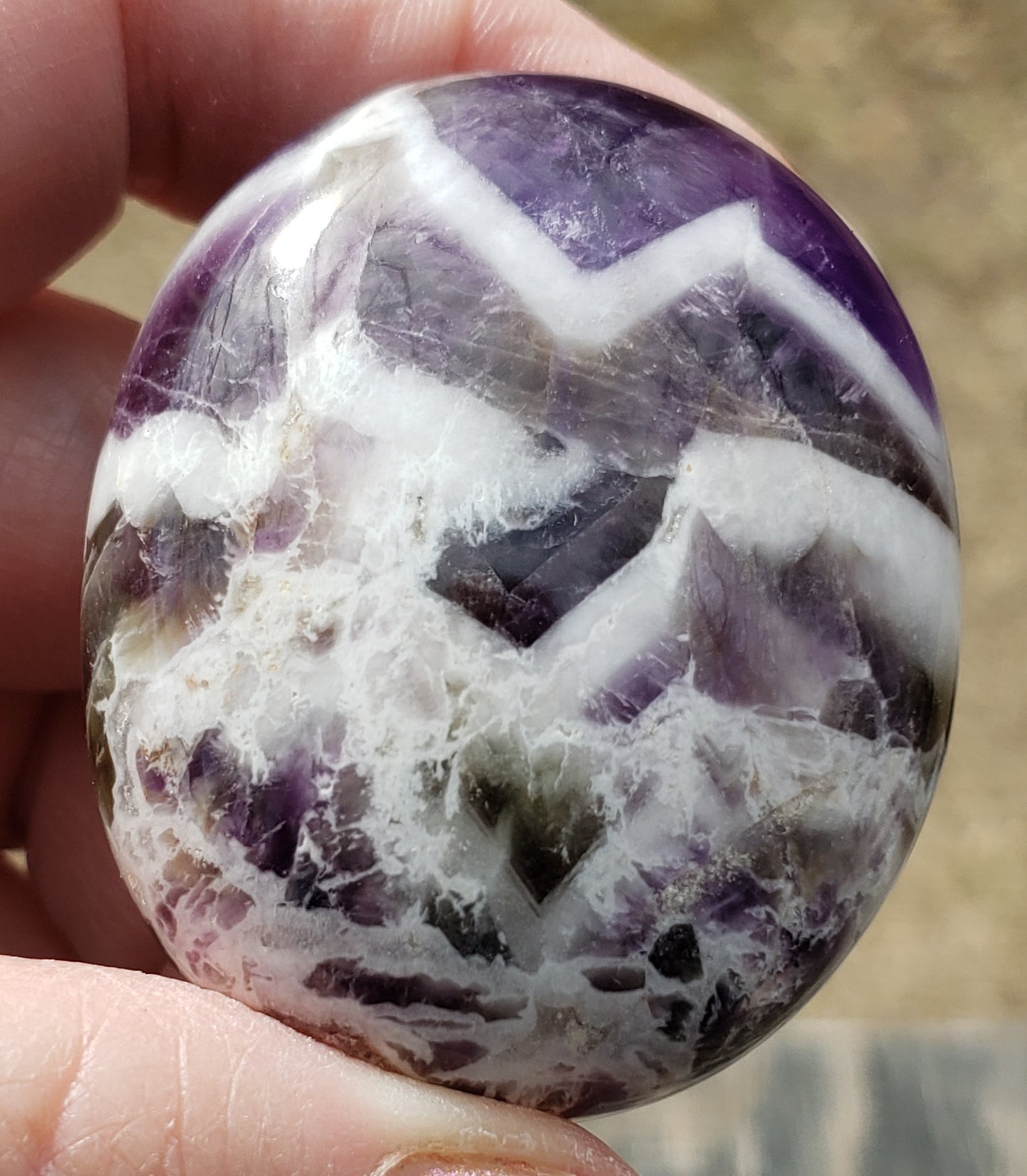 Chevron Amethyst Palm Stone PS07 Dream Amethyst