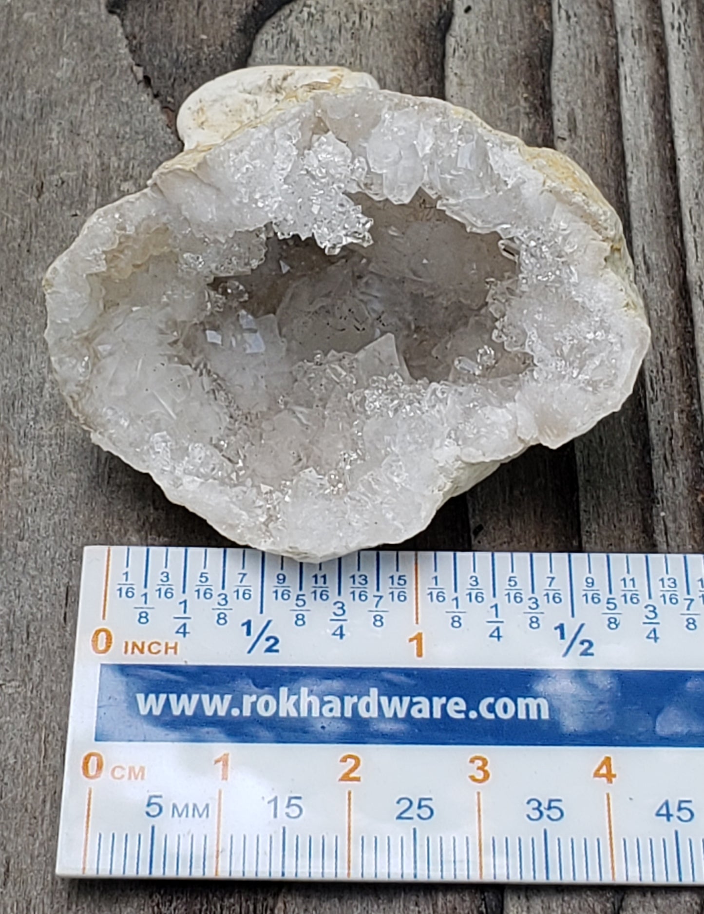 Geode Half Item GE237