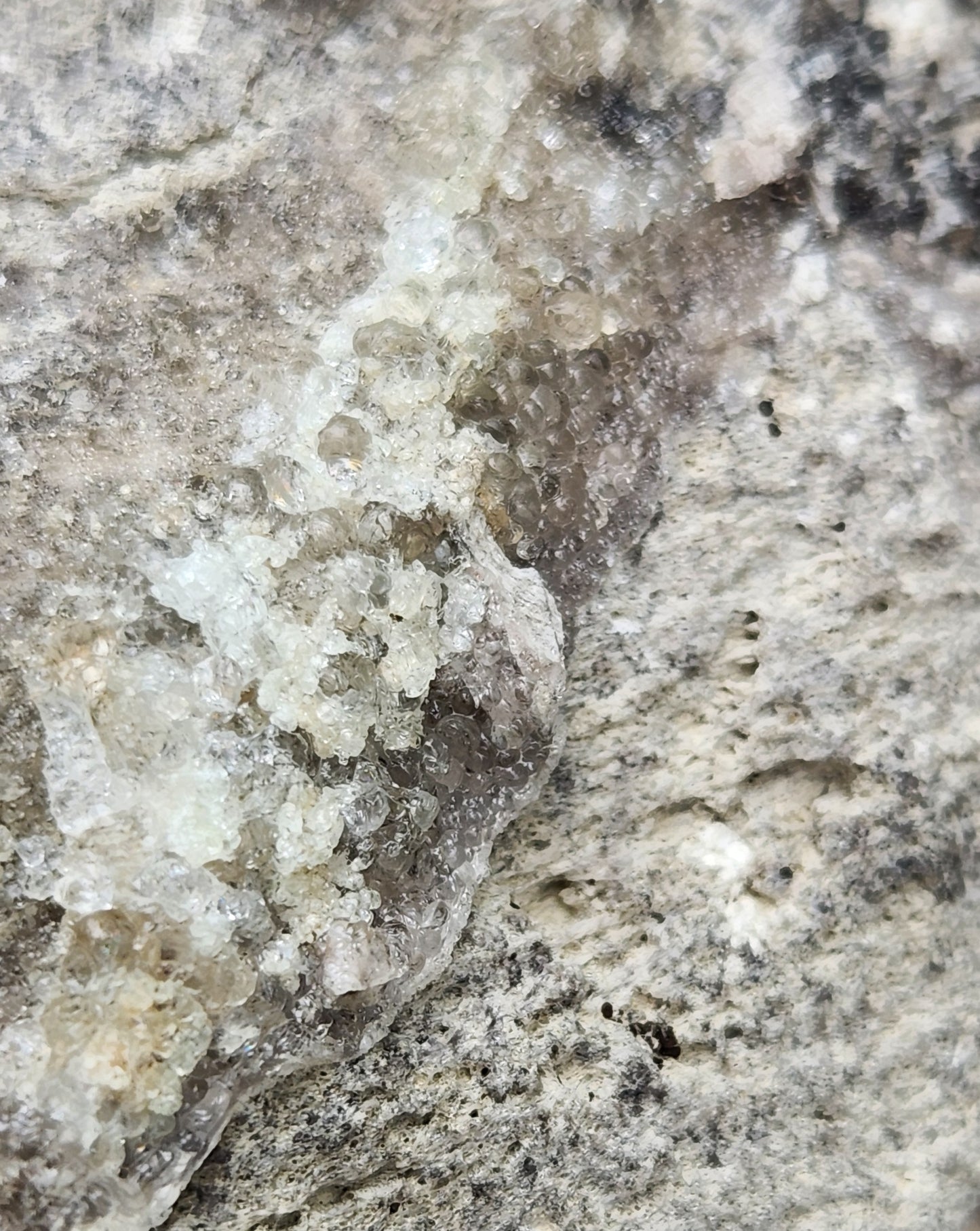 Botryoidal Hyalite Opal Specimen From Utah Highly UV Reactive Item SP402