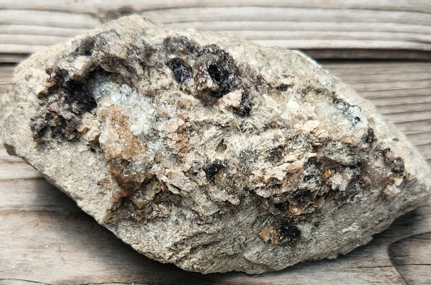Botryoidal Hyalite Opal Specimen From Utah Highly UV Reactive Item SP407