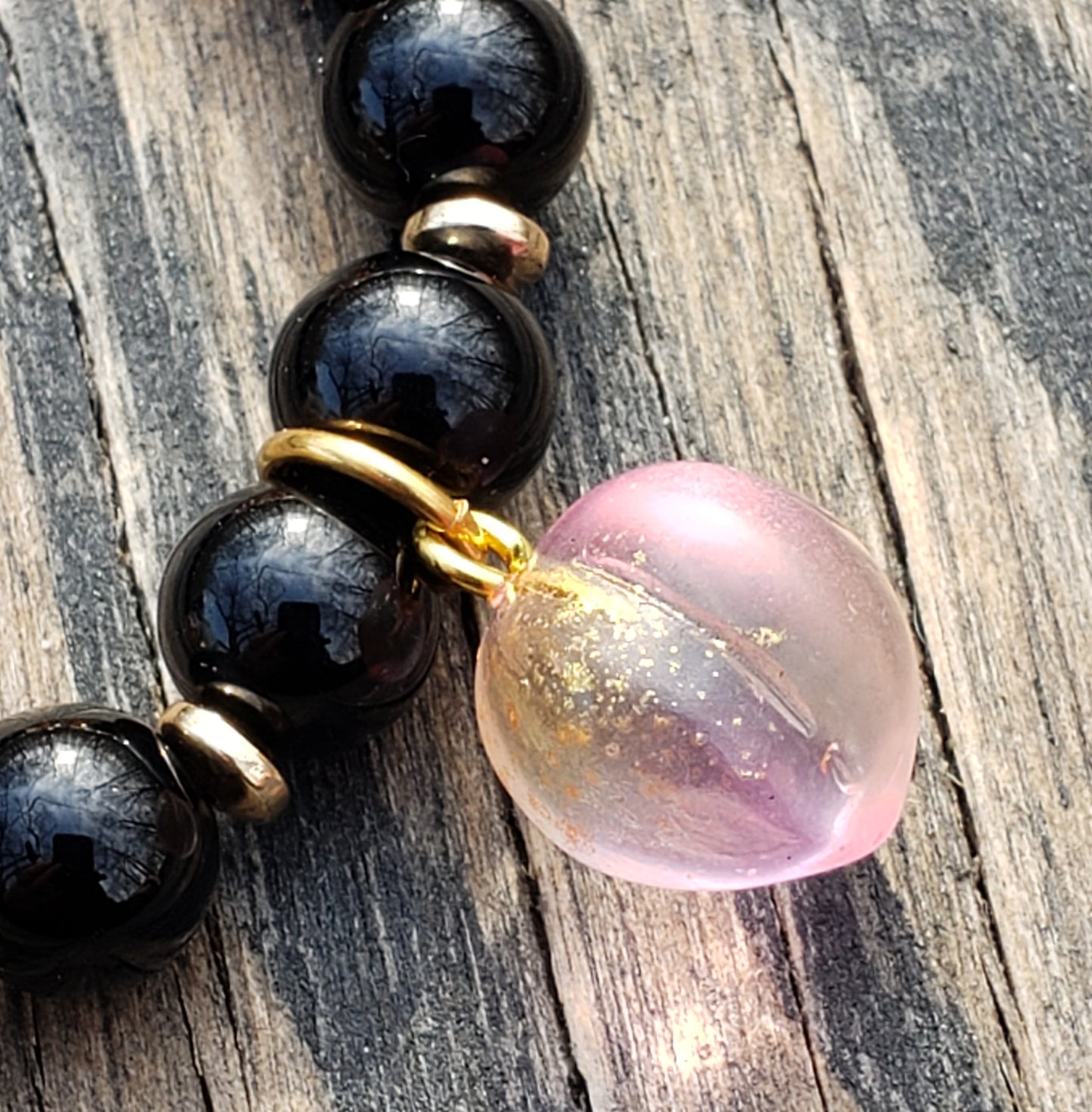 Pink Peach, Orange and Black Glass Stretch Bracelet JL28