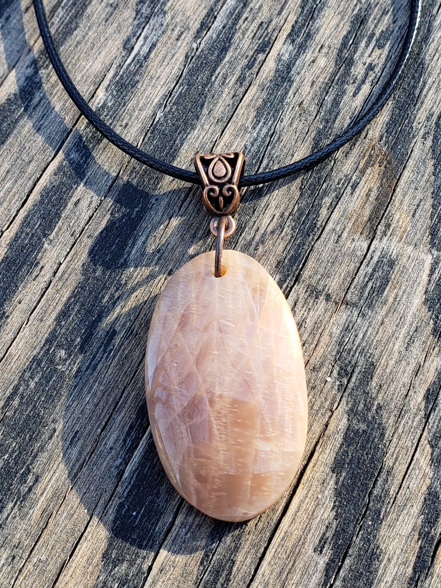 Peach Moonstone Oval Necklace Item JL106