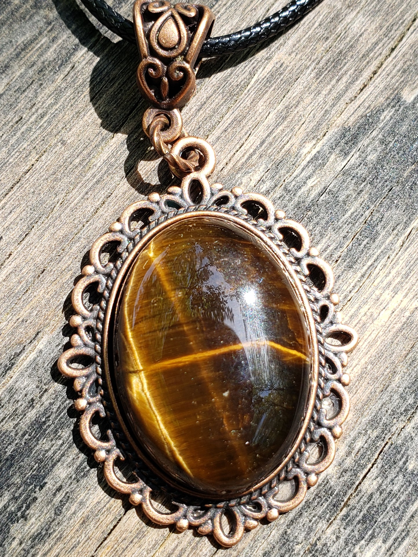 Tigers Eye Necklace 25x18mm Item JL210
