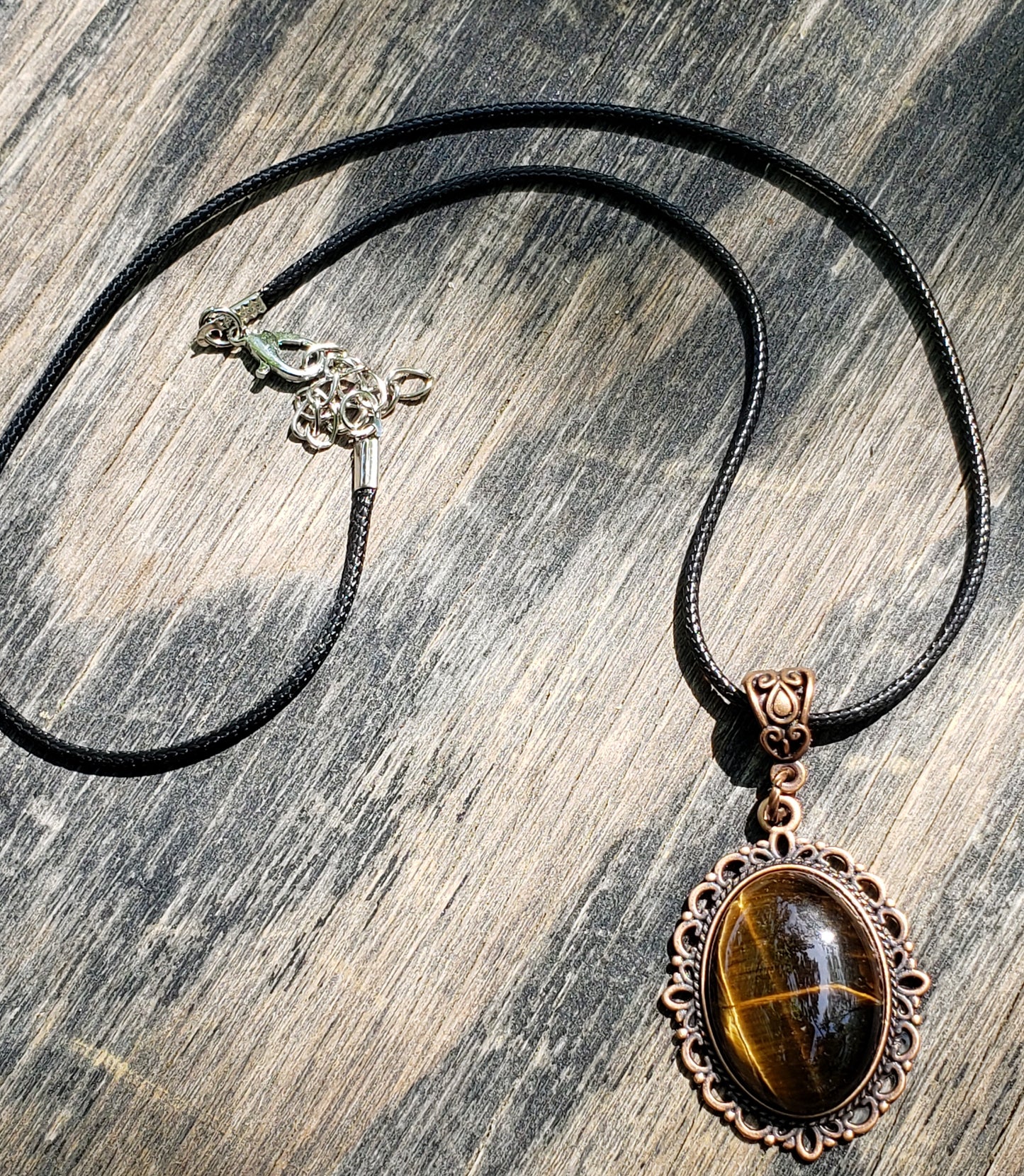 Tigers Eye Necklace 25x18mm Item JL210