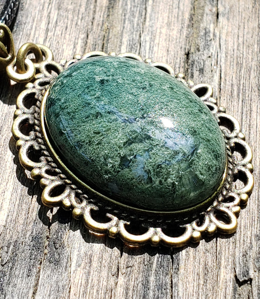 Moss Agate Necklace 25x18mm Item JL211