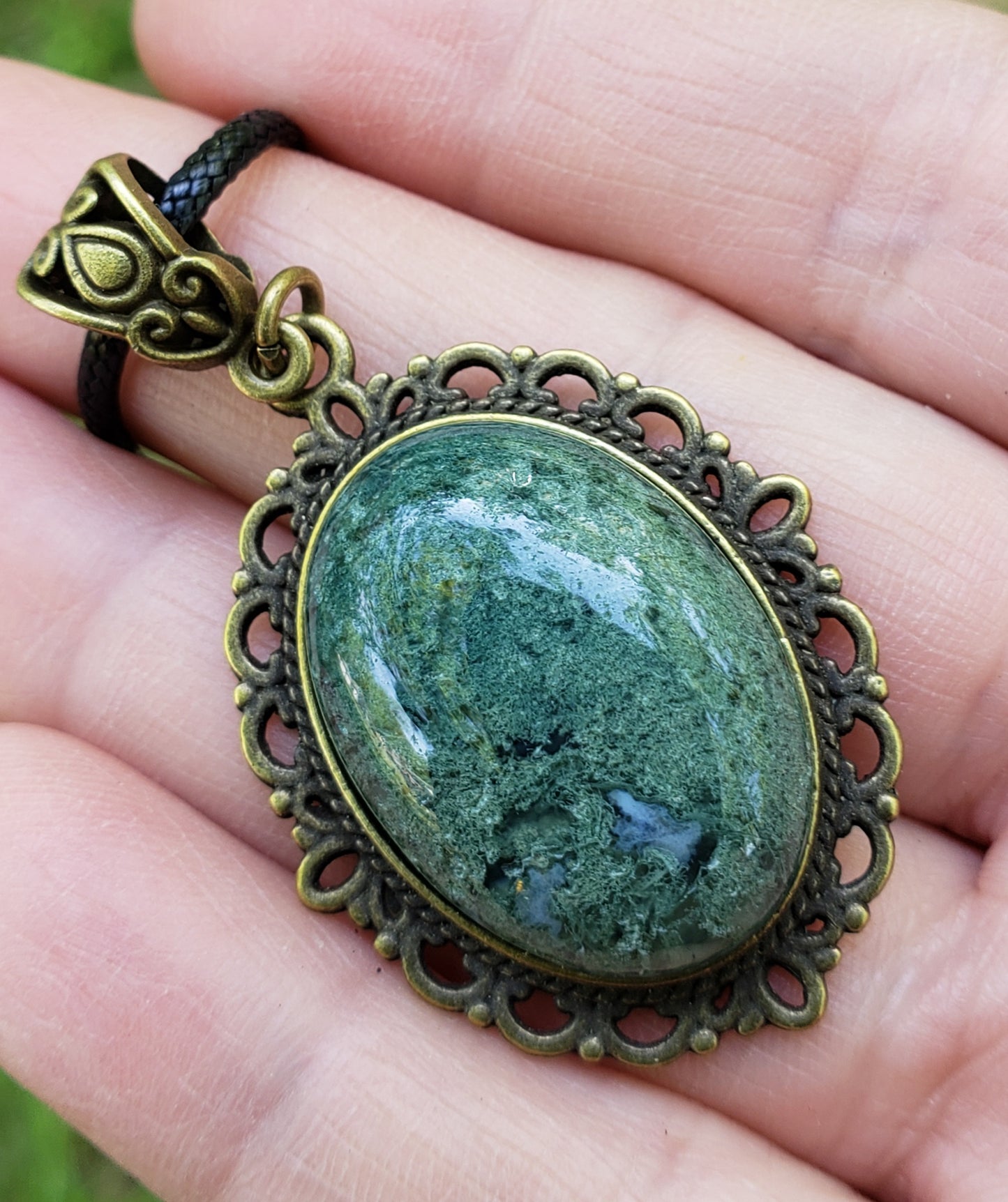Moss Agate Necklace 25x18mm Item JL211