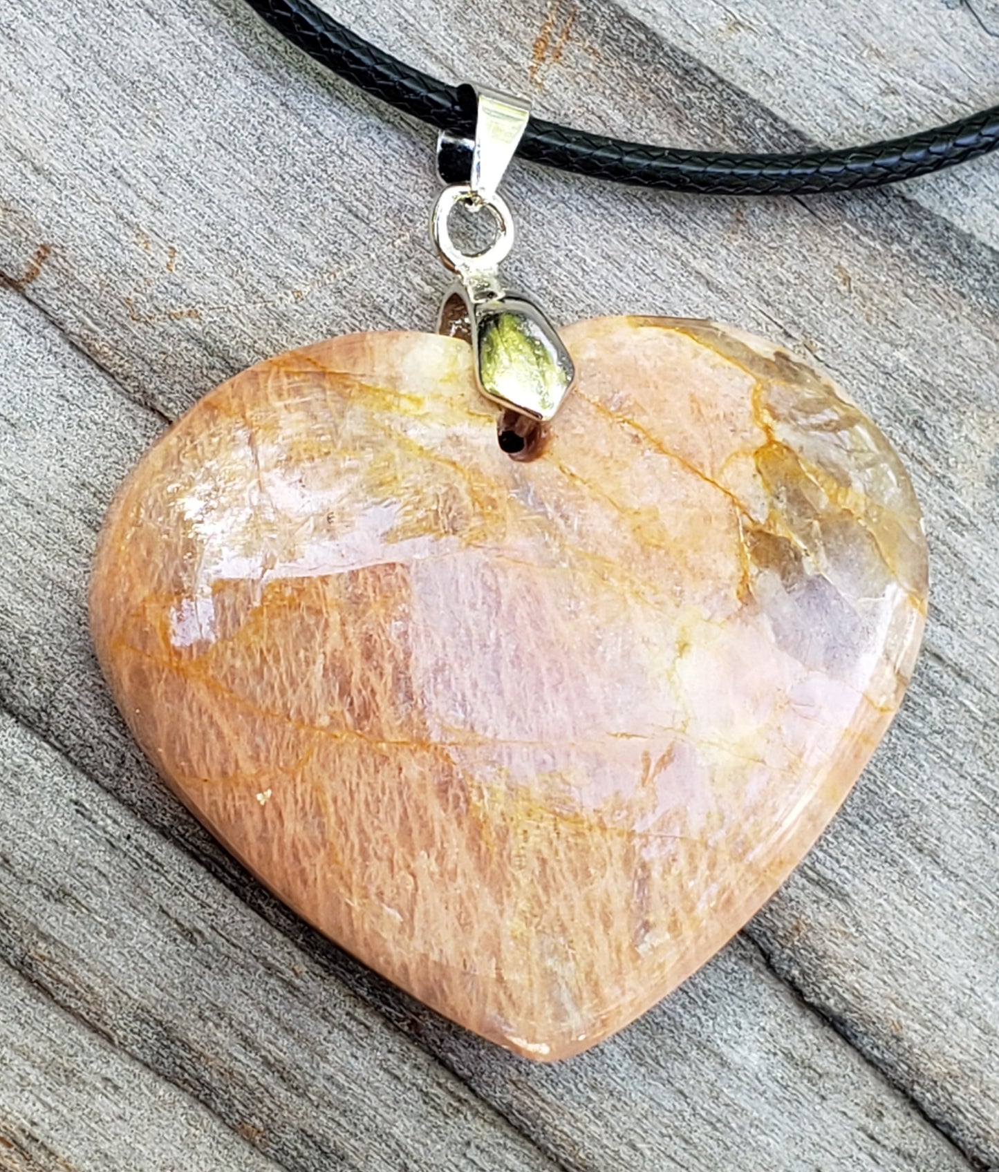Peach Moonstone Heart Necklace Item JL216