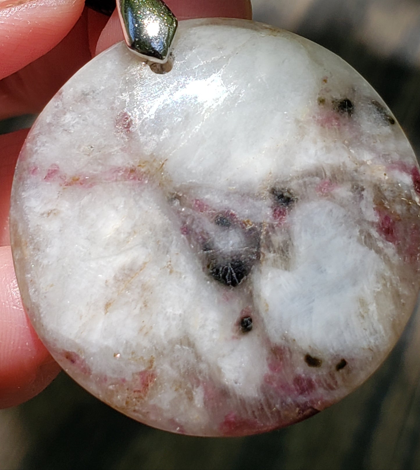 Mystery Necklace 33mm Round Item JL218