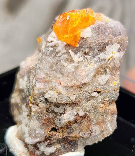 Wulfenite, Red Cloud Mine Arizona, UV Reactive, ItemSP243