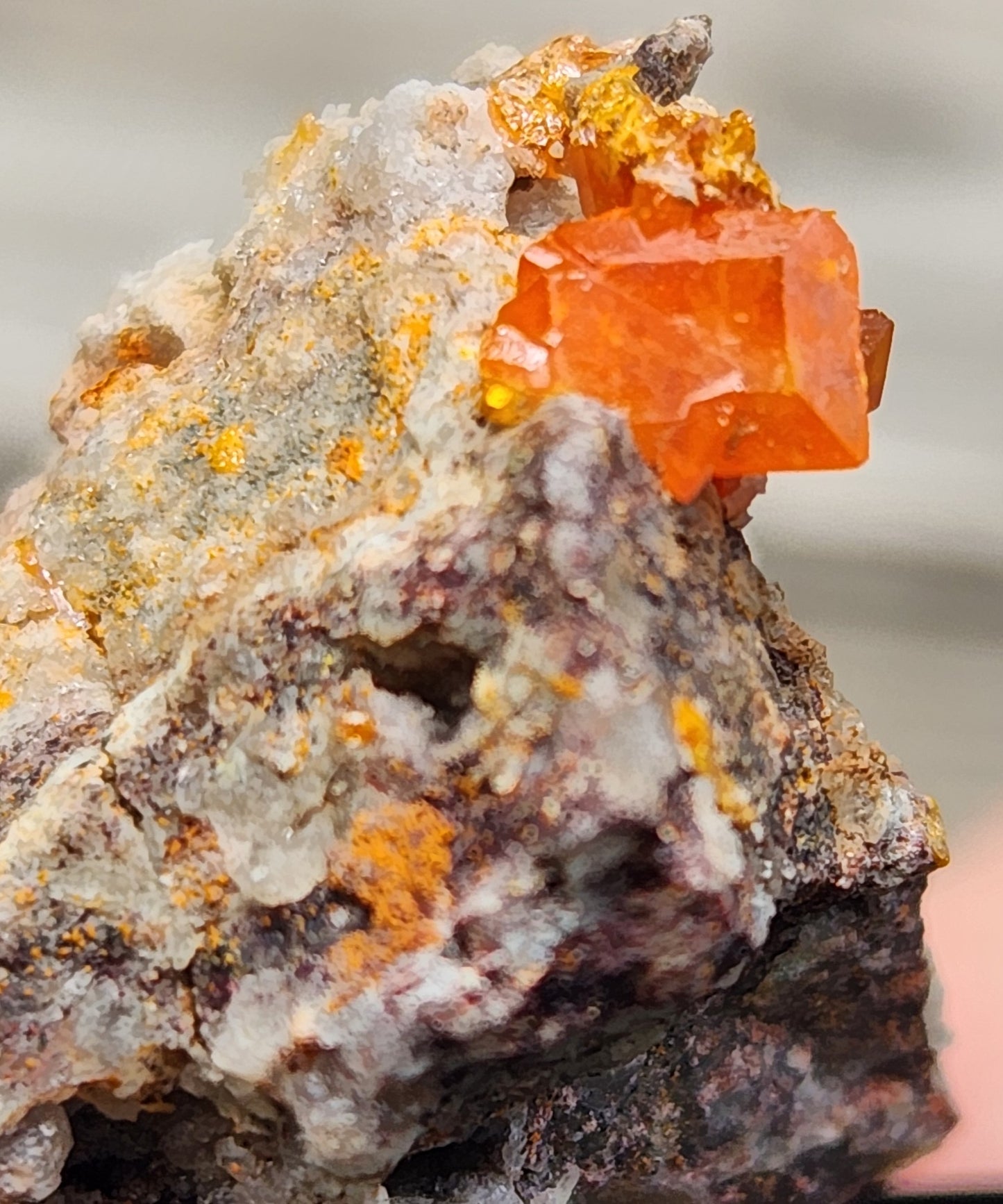 Wulfenite, Red Cloud Mine Arizona, UV Reactive, ItemSP244