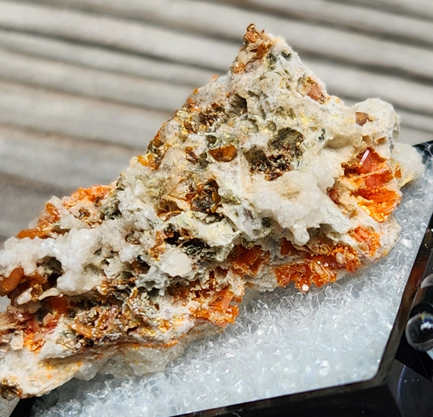 Wulfenite, Red Cloud Mine Arizona, UV Reactive, ItemSP246