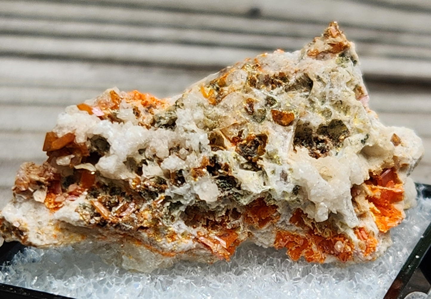 Wulfenite, Red Cloud Mine Arizona, UV Reactive, ItemSP246