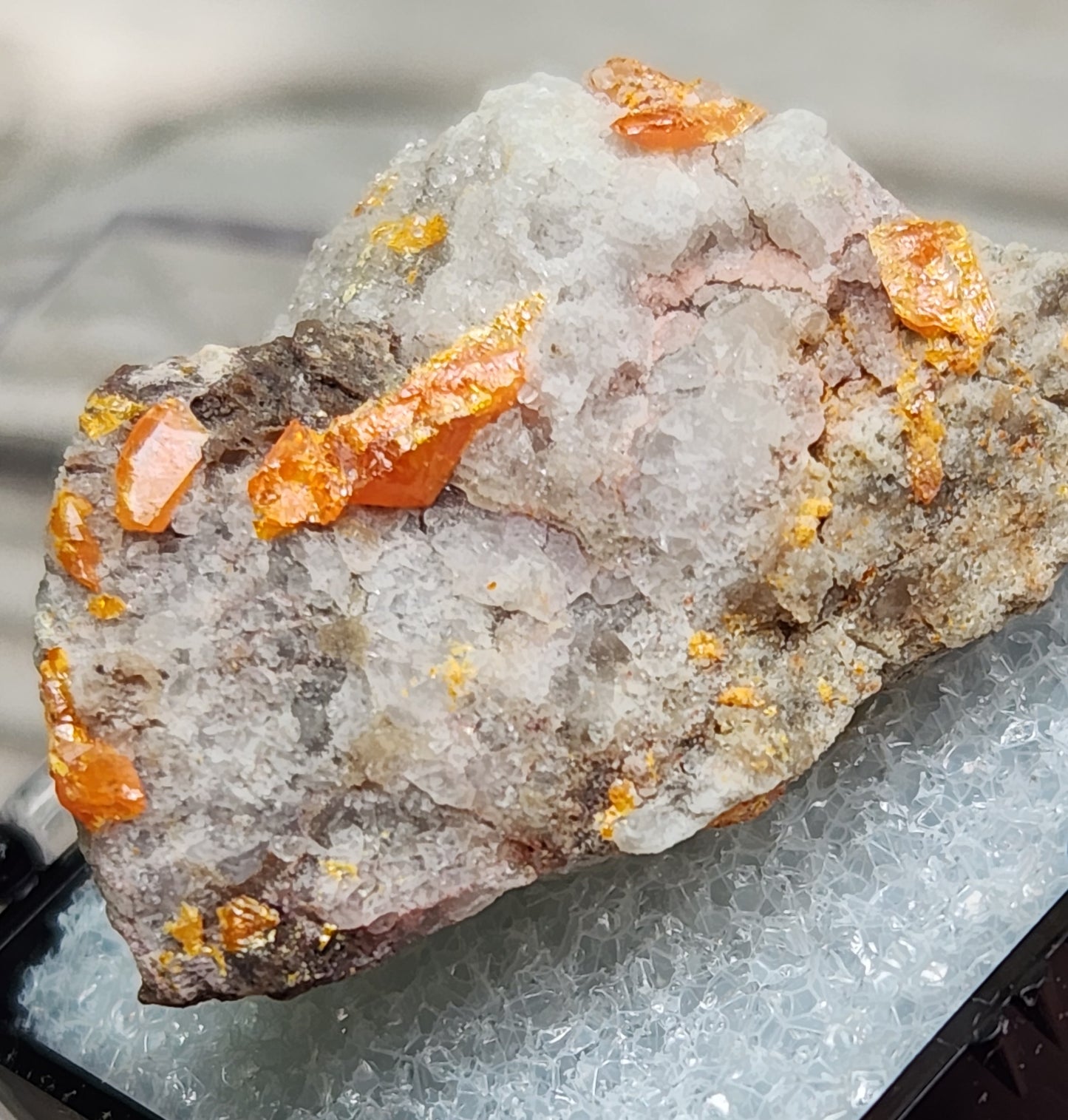 Wulfenite, Red Cloud Mine Arizona, UV Reactive, ItemSP249