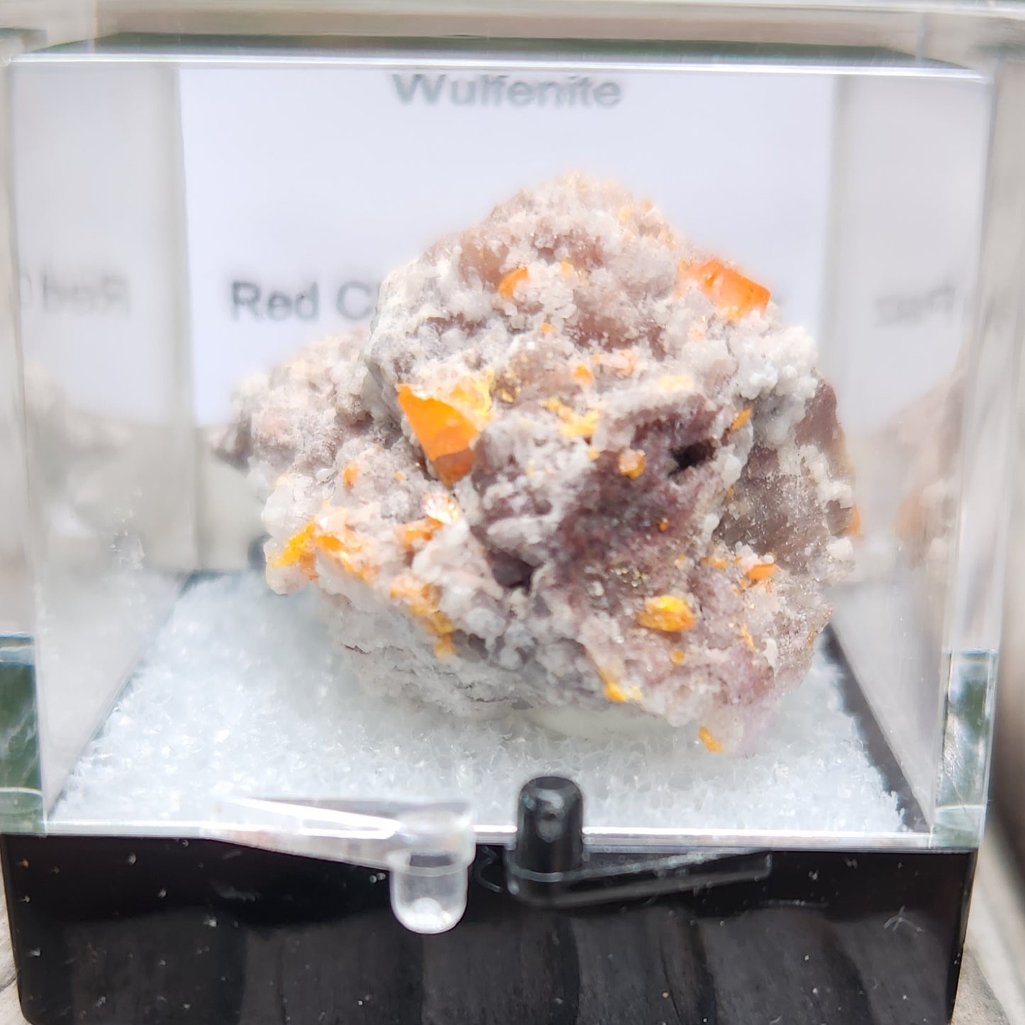 Wulfenite, Red Cloud Mine Arizona, UV Reactive, ItemSP256