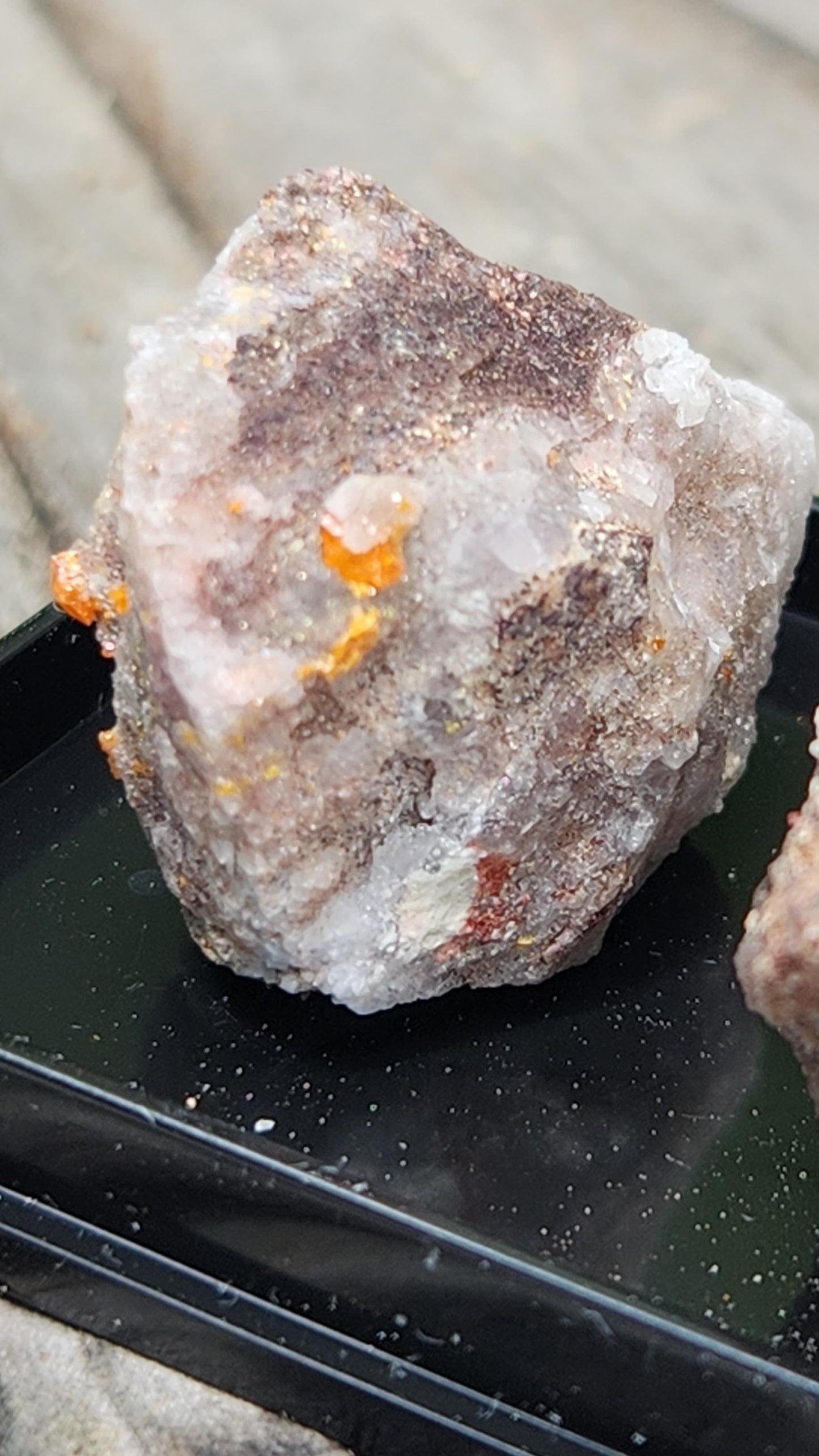 Wulfenite, Red Cloud Mine Arizona, UV Reactive, ItemSP261