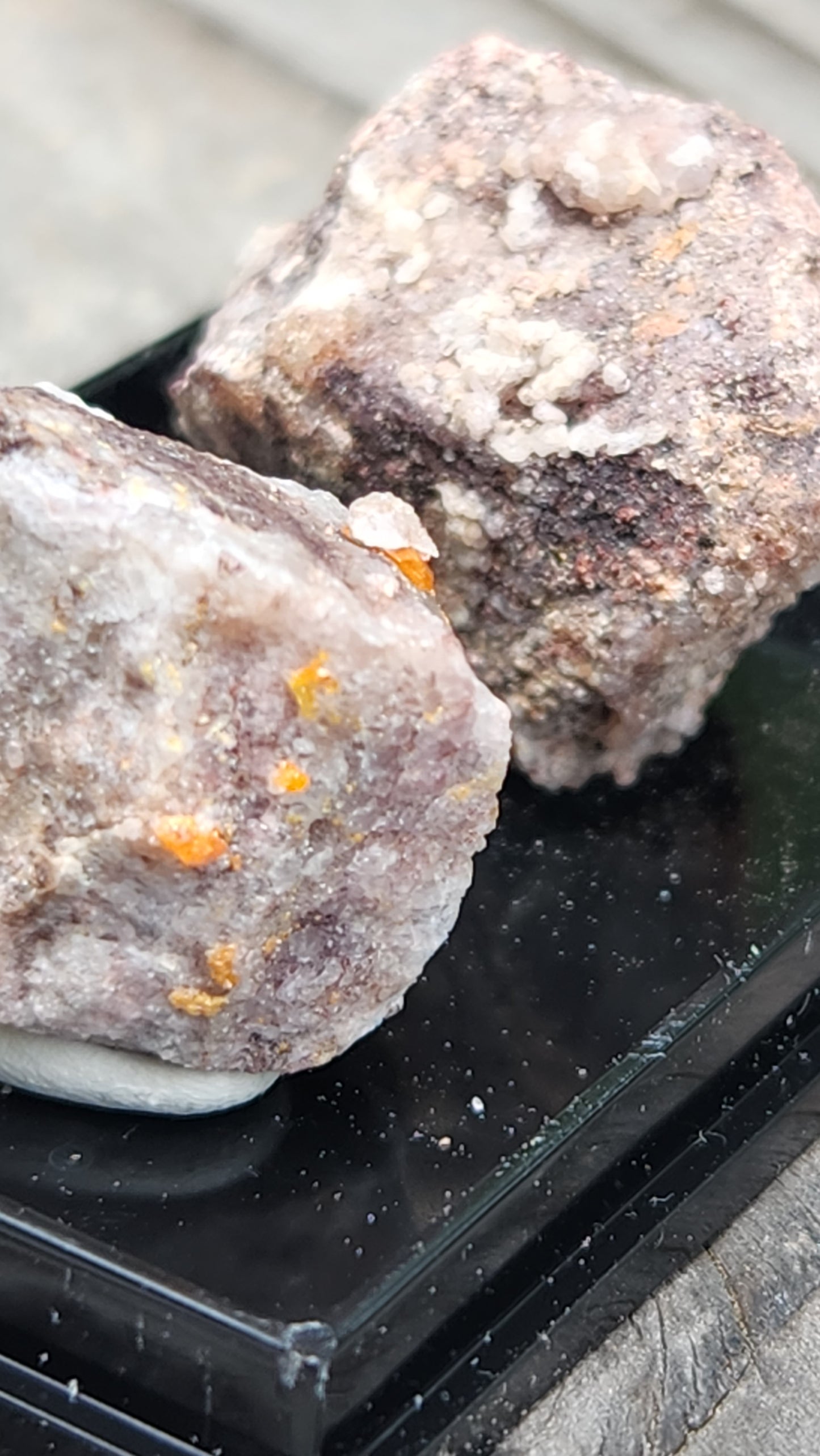 Wulfenite, Red Cloud Mine Arizona, UV Reactive, ItemSP261