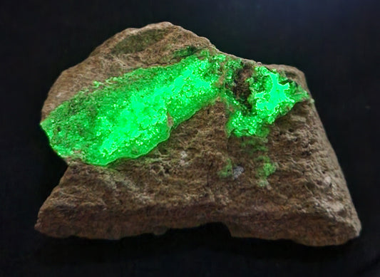 Botryoidal Hyalite Opal Specimen From Utah Highly UV Reactive Item SP402
