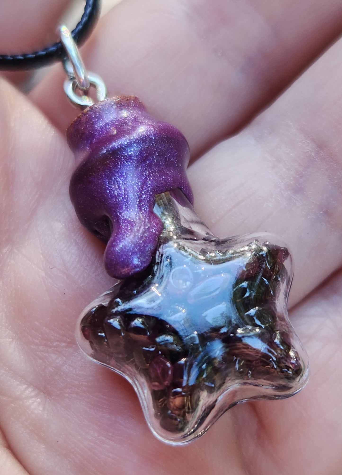 Tumbled Garnets Star Shape Glass Bottle Necklace Item JL198