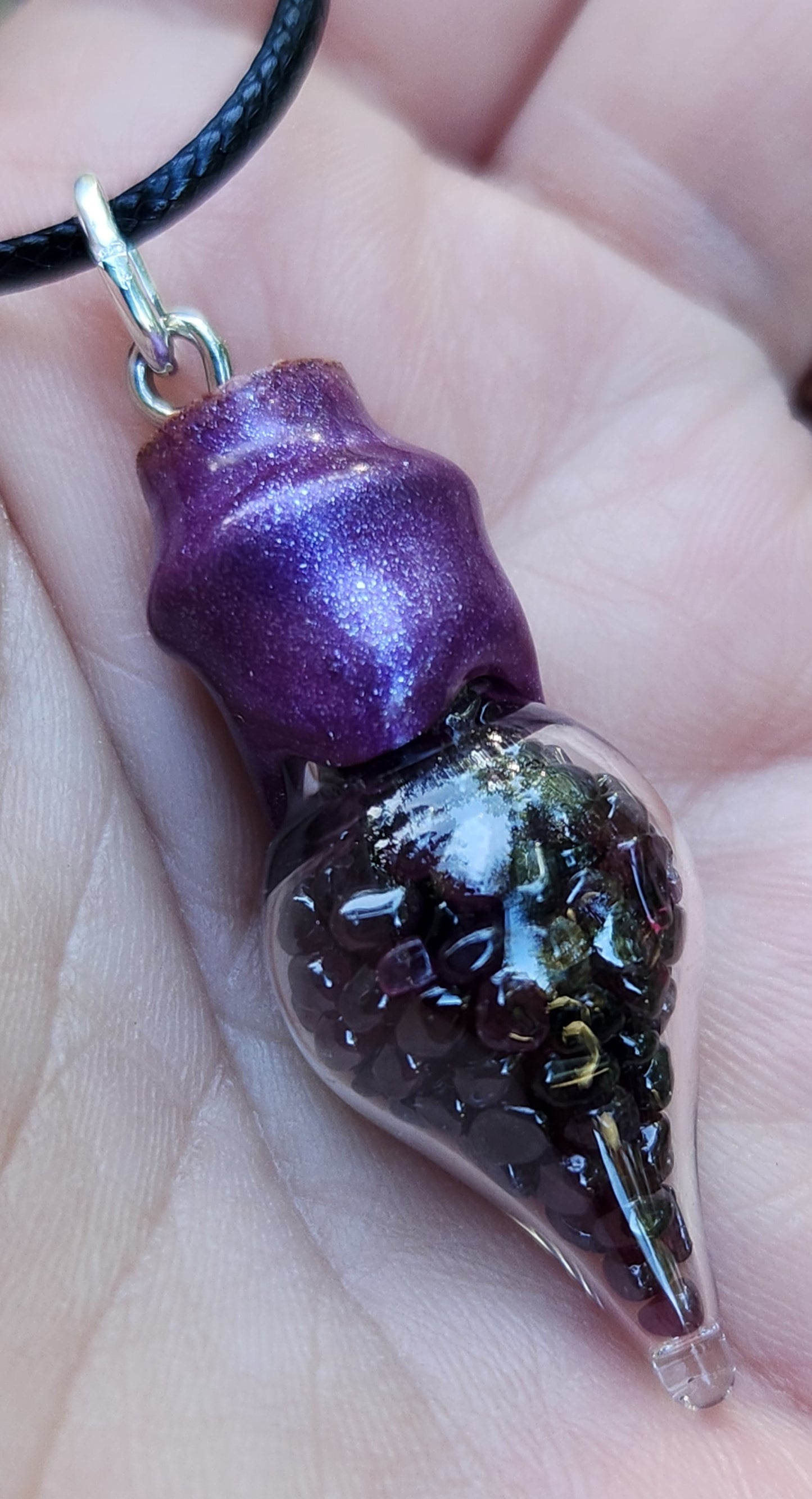 Tumbled Garnets Christmas Bulb Shape Glass Bottle Necklace Item JL200
