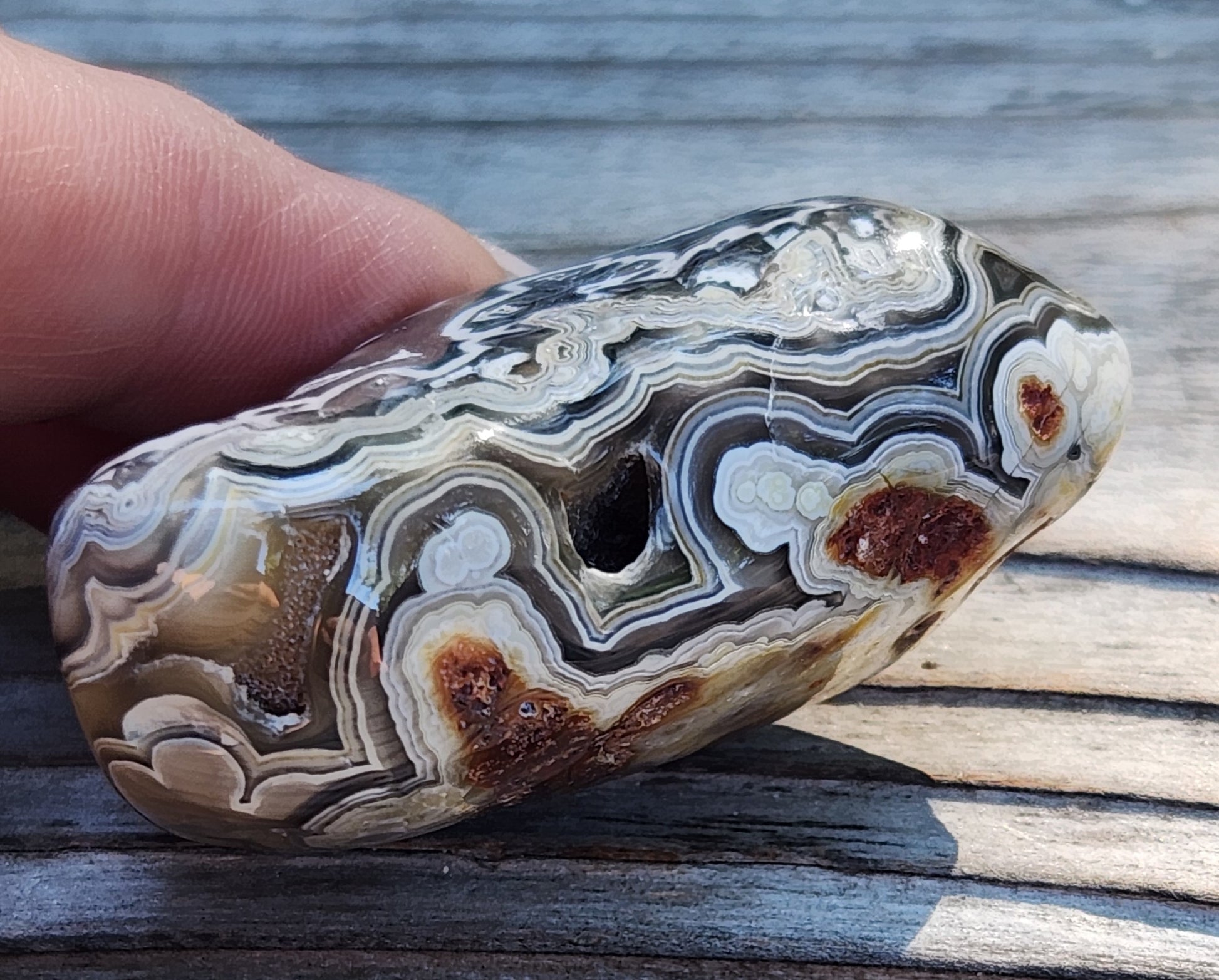 Mexican Crazy Lace Agate with bold fortification banding, TA360