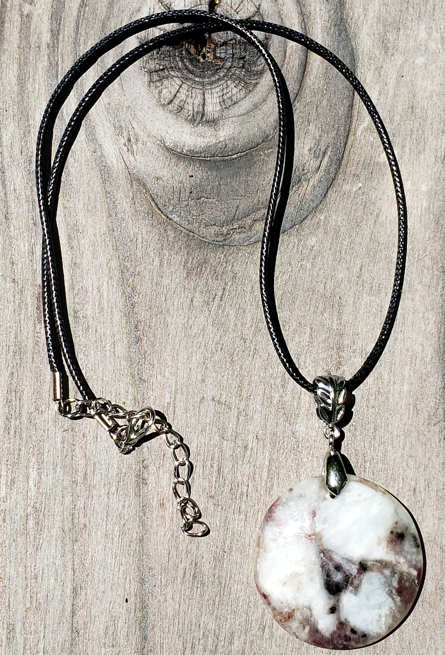 Mystery necklace with 33 mm round natural stone pendant full necklace