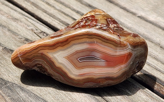 Large Mexican fortification agate with bold red and cream banding TA263