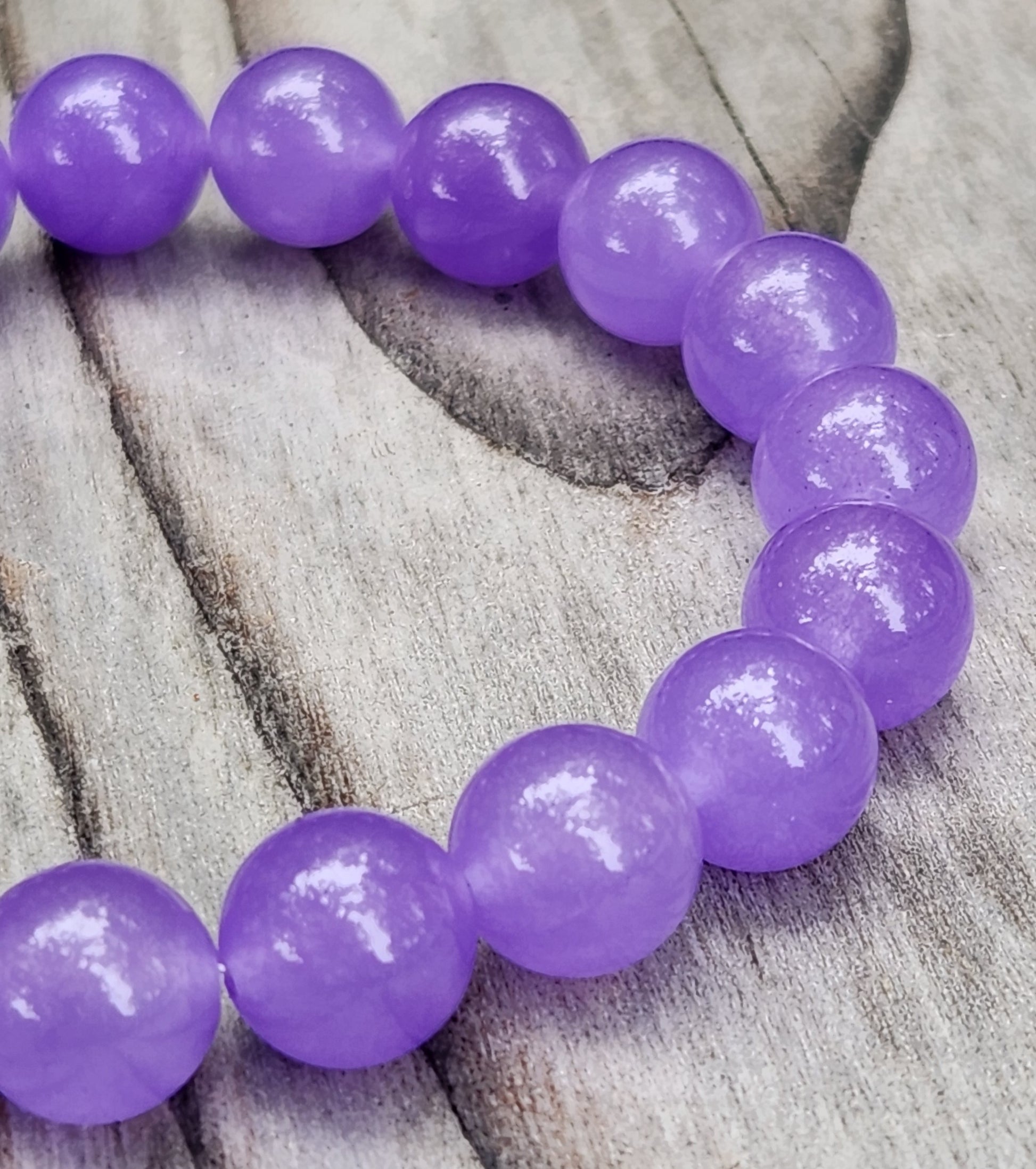 lavender quartz bracelet close up