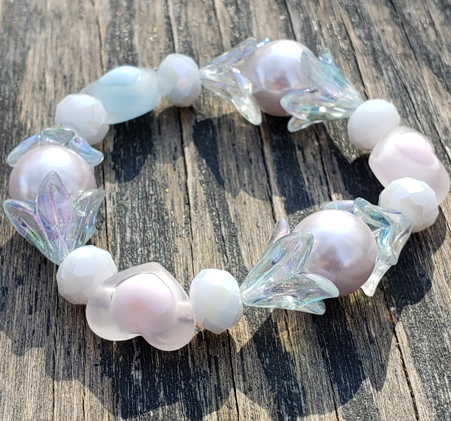 Pastel heart and flower stretch bracelet