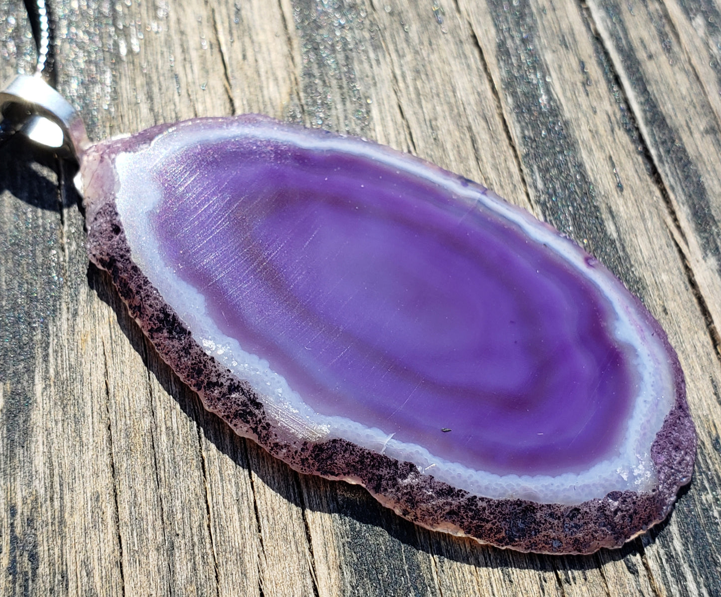 Purple agate slice necklace close up
