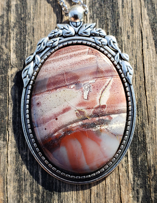 Sarape jasper necklace with 40×30 mm stone pendant