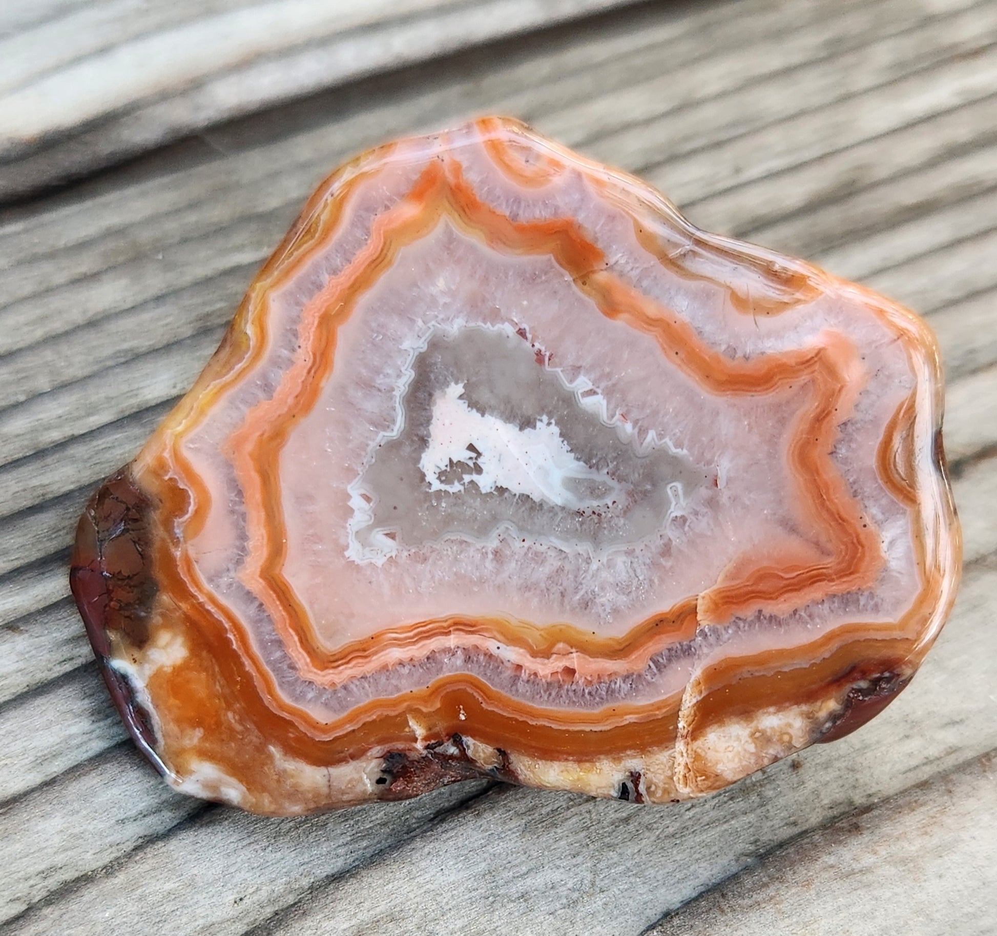 Mexican fortification agate with triangular center TA332